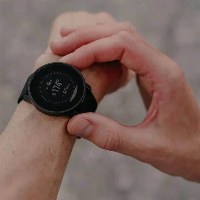 Überholtes Suunto 9 Peak Pro, komplett in All Black Überholtes Suunto 9 Peak Pro, komplett in All Black