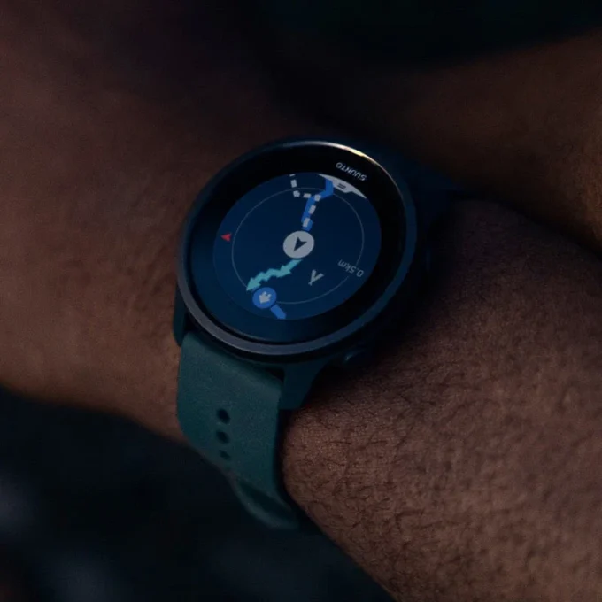Suunto 5 Peak Cave Green – leichte Multisportuhr für Training, Erkundungen und Wohlbefinden