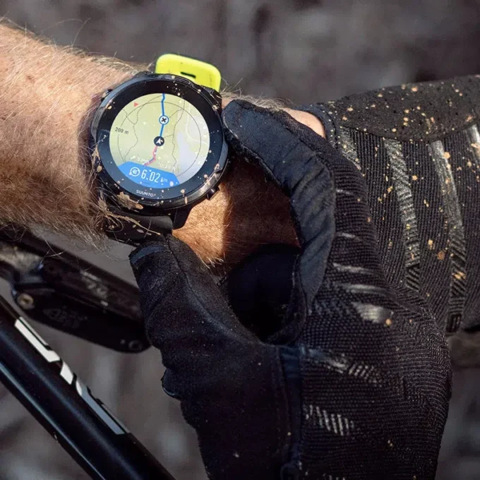 Suunto 7 Black Lime – Smartwatch mit vielseitigen Sportfunktionen Suunto 7 Black Lime – Smartwatch mit vielseitigen Sportfunktionen