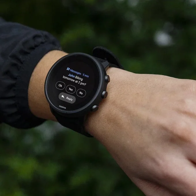 Suunto 7 mattschwarz Titan – Smartwatch mit vielseitigen Sportfunktionen Suunto 7 mattschwarz Titan – Smartwatch mit vielseitigen Sportfunktionen