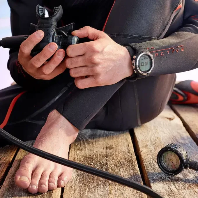 Suunto D4i Novo schwarz – USB-Kabel und Verlängerungsband separat erhältlich Suunto D4i Novo schwarz – USB-Kabel und Verlängerungsband separat erhältlich