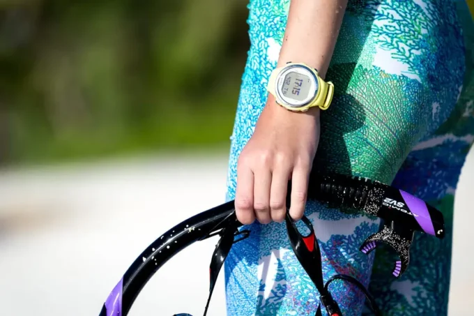 Suunto D4i Novo Sun – ein leichter und kompakter Tauchcomputer Suunto D4i Novo Sun – ein leichter und kompakter Tauchcomputer