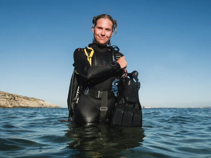Suunto Nautic S | Entwickelt für jeden Tauchgang. Suunto Nautic S | Entwickelt für jeden Tauchgang.
